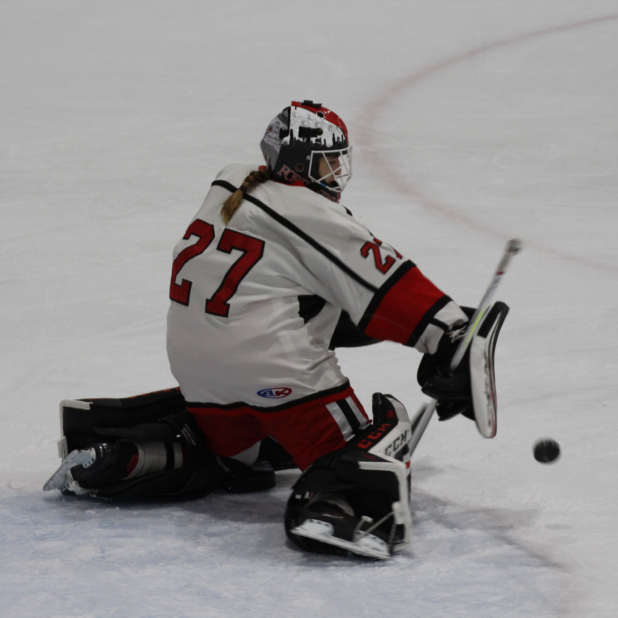 Women's Hockey vs. Lawrence Ry McCarthy Award Lake Forest College